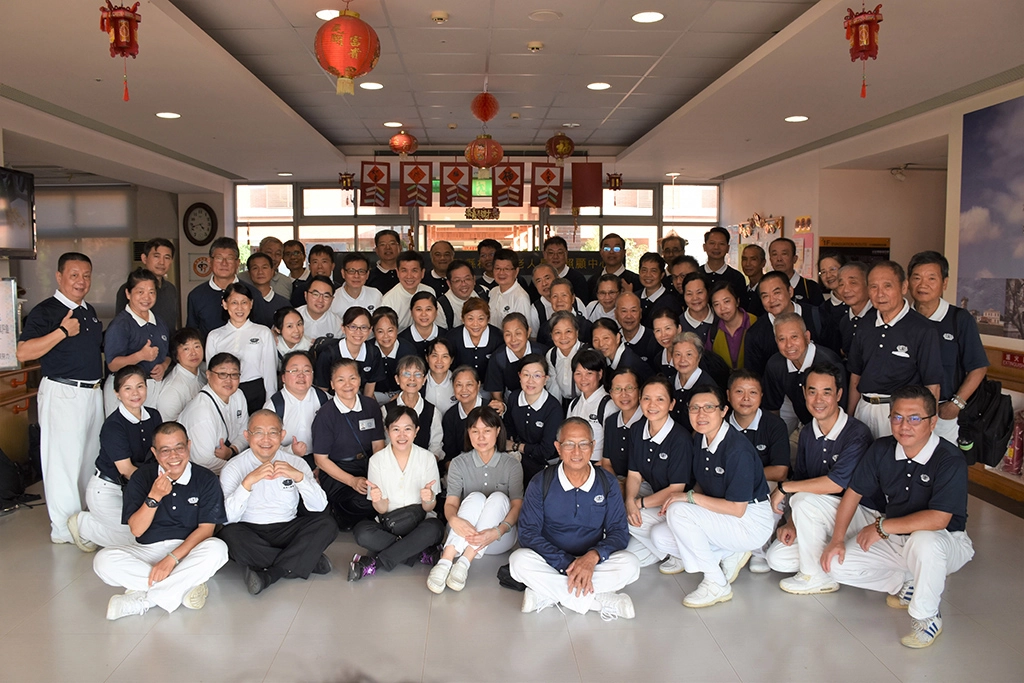 台灣慈濟人醫會9月28日在松柏園老人長期照顧中心服務214人次長者。