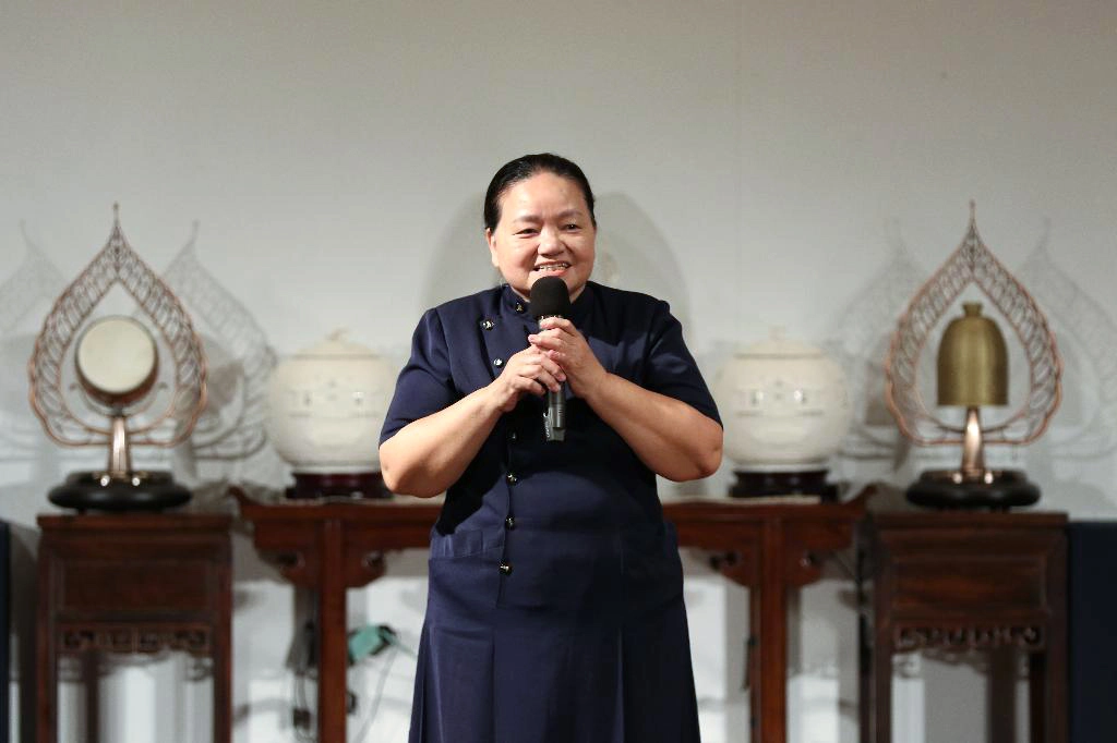策畫新住民成長班嘉年華會的李怡慧表示，希望透過新住民媽媽可以進一步讓她們的先生、孩子、家人們一同進來慈濟的大家庭中。攝影／謝謙誠