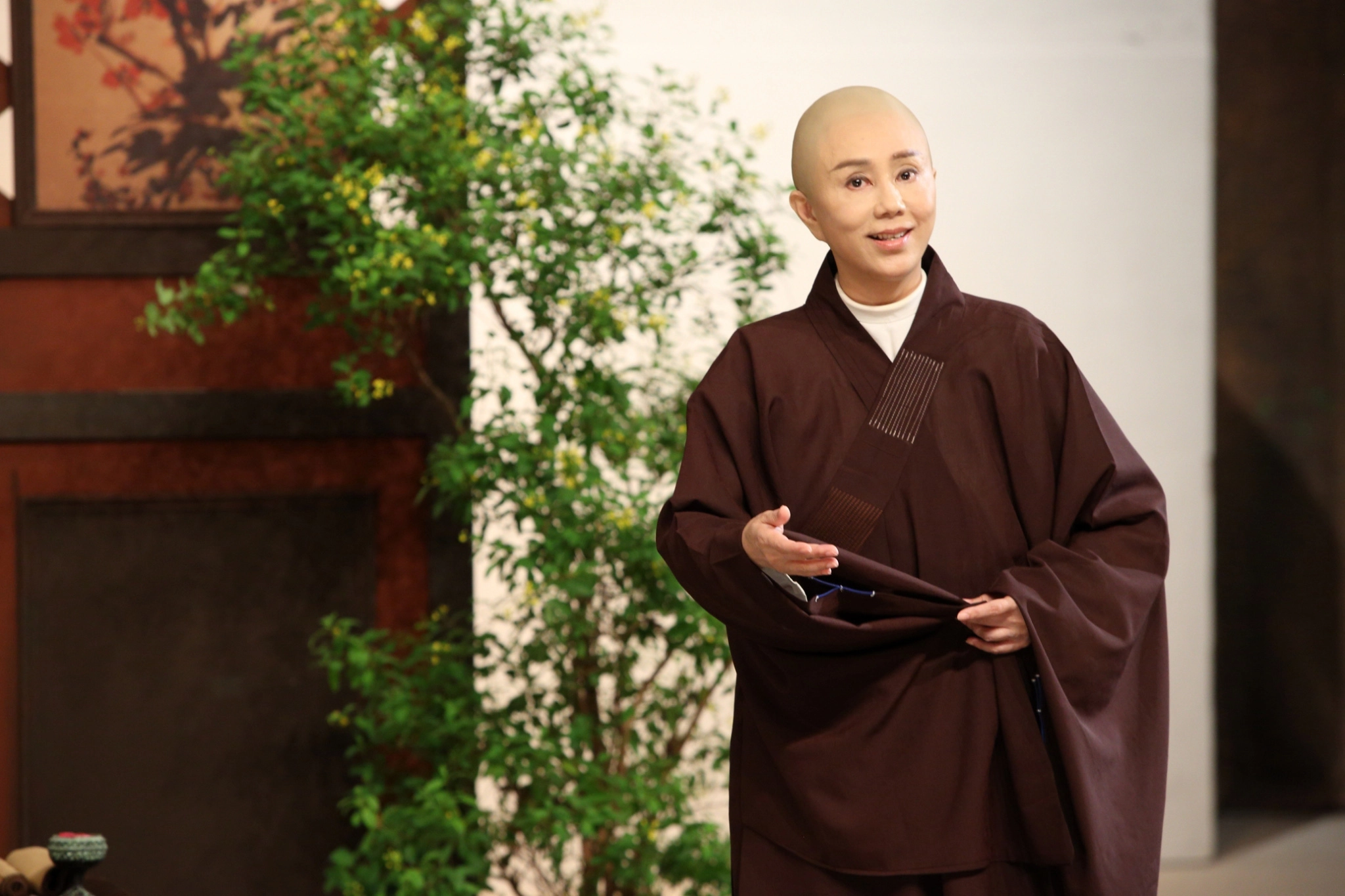 孫翠鳳、陳昭賢、陳子豪、李郁婷、吳米娜是明華園總團五虎將。