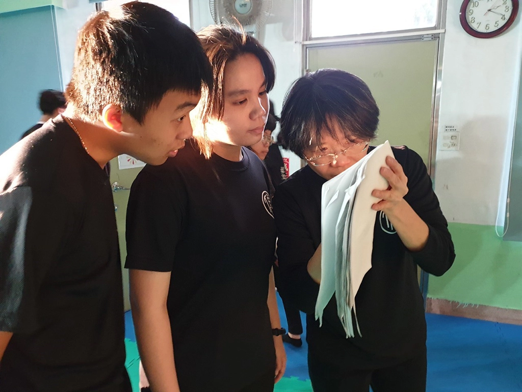 指導老師胡馨丹表示，很多生活習慣、認知都是在小時候養成的，現在將這些觀念在國小的時候，用寓教於樂的方式讓小朋友了解意識到節能的重要性。