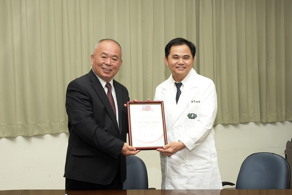 大林、斗六慈濟醫院與長愛家園育幼院，於108年12月19日假大林慈濟醫院第二會議室，簽署「醫療合作約」。