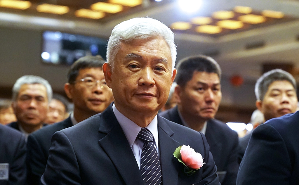 林本源一直支持家人投身公益，2019年12月30日受證慈濟志工，成為親身付出者。(攝影：吳明土)