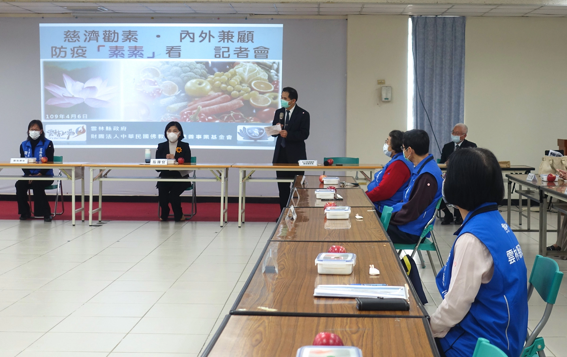斗六慈濟醫院簡瑞騰院長分享自己吃素十幾年，用科學角度介紹素食有三好：身體好、環境地球好、心靈好。