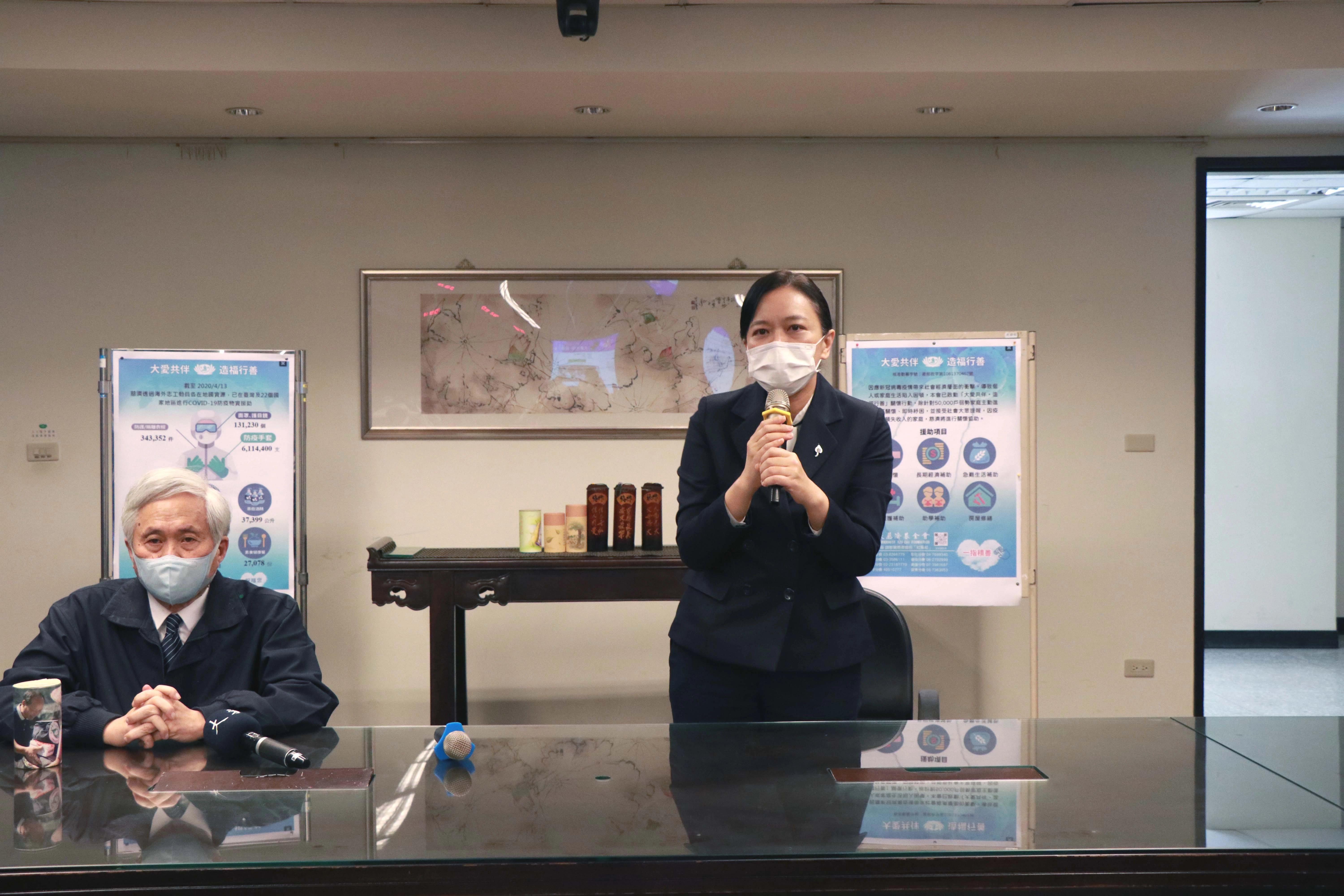 劉怡均校長表示，我們要非常珍惜這份幸福，也希望可以教導學生們在平安的當下，是不是可以多付出一點去幫助需要的人，大家一起造福來響應這個活動，募集師生一份愛的力量。