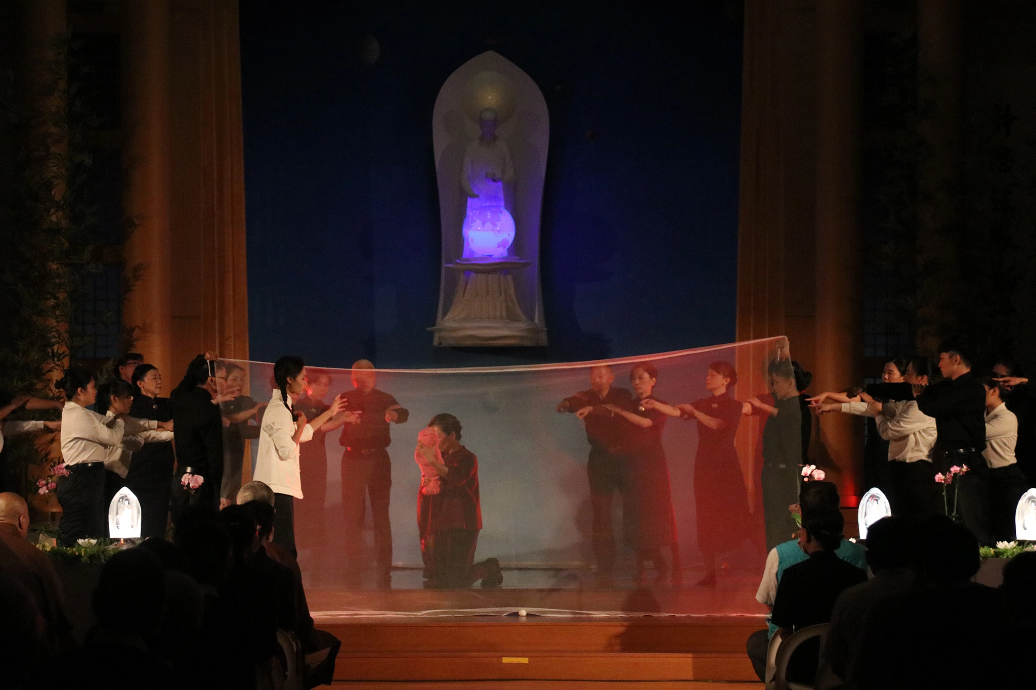 慈濟嘉義聯絡處於8月16日舉辦七月吉祥月祈福會，活動也安排光目女救母的故事演繹大孝行。