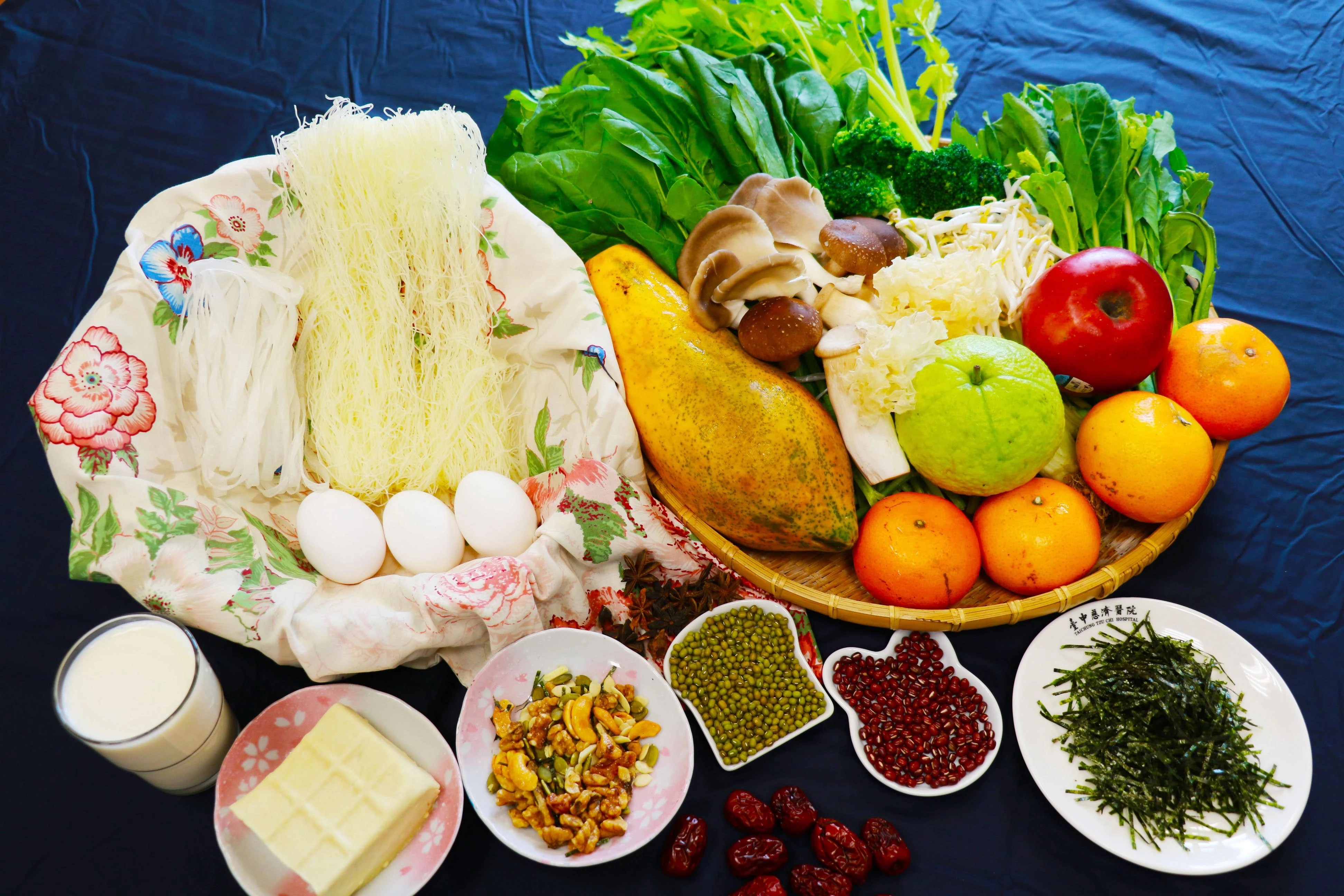 均衡攝取六大類食物與份量，讓每餐吃得好又健康。