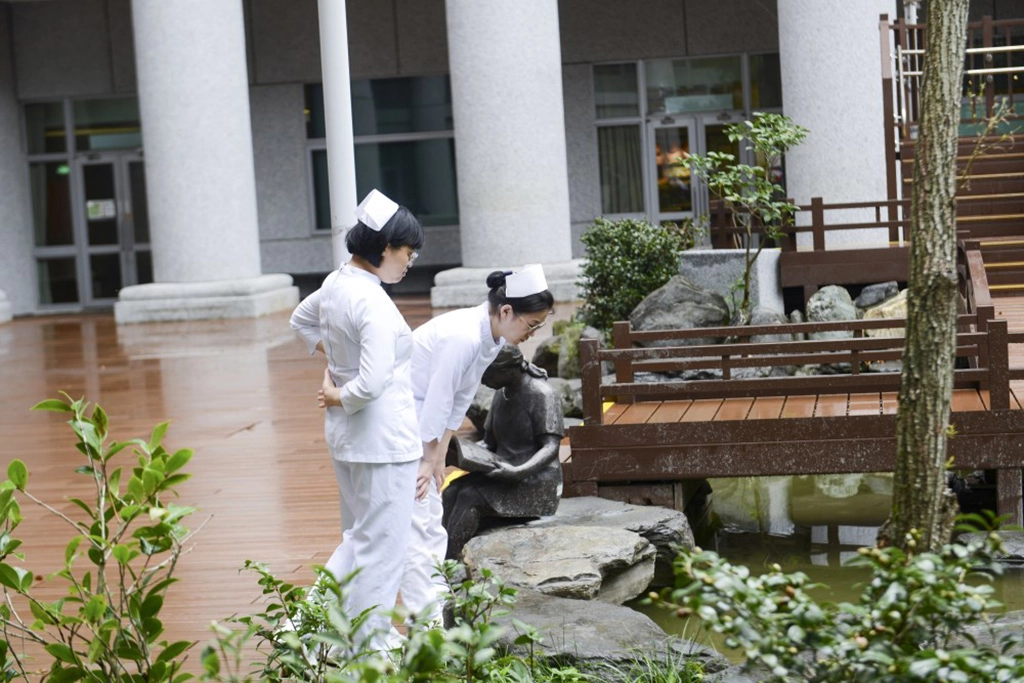 臺北慈濟醫院護理師黃馨瑤