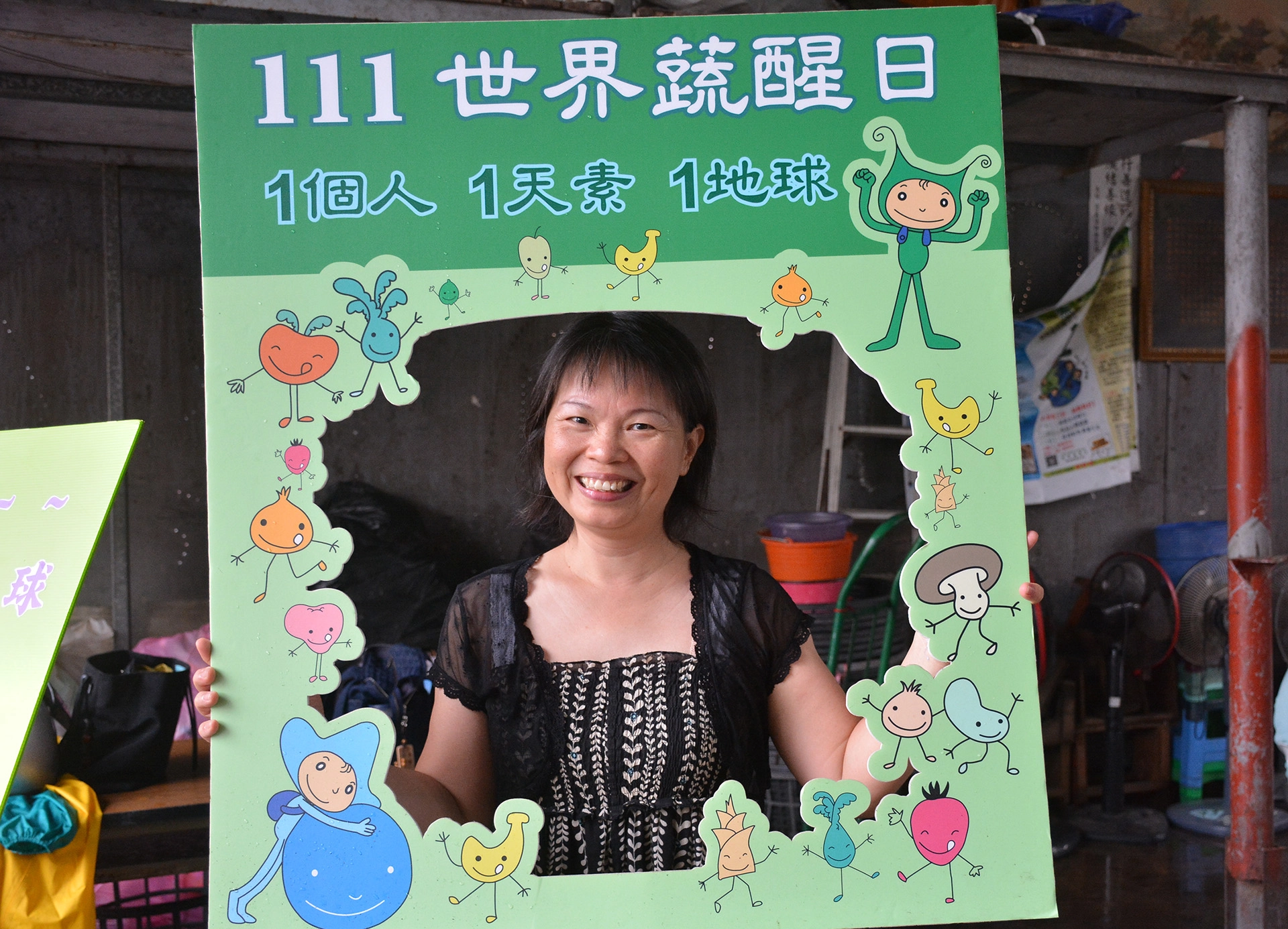 民眾何家蜜原本對素食的料理不是很懂，現在藉這樣的課程獲益良多。