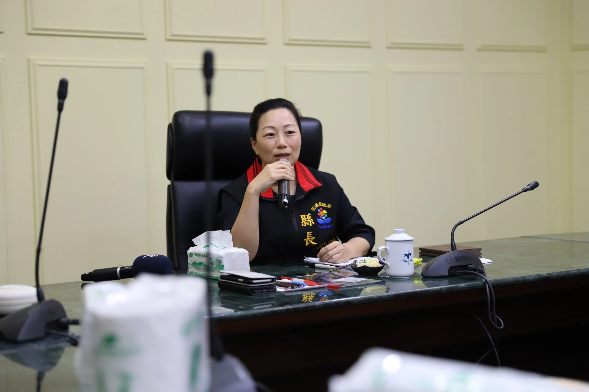 花蓮縣長徐榛蔚表示，全民運即將在花蓮舉行，希冀今年全民運及未來推行的環保政策、綠建材等，能與慈濟合作、共同努力，讓全民看到花蓮的軟實力。