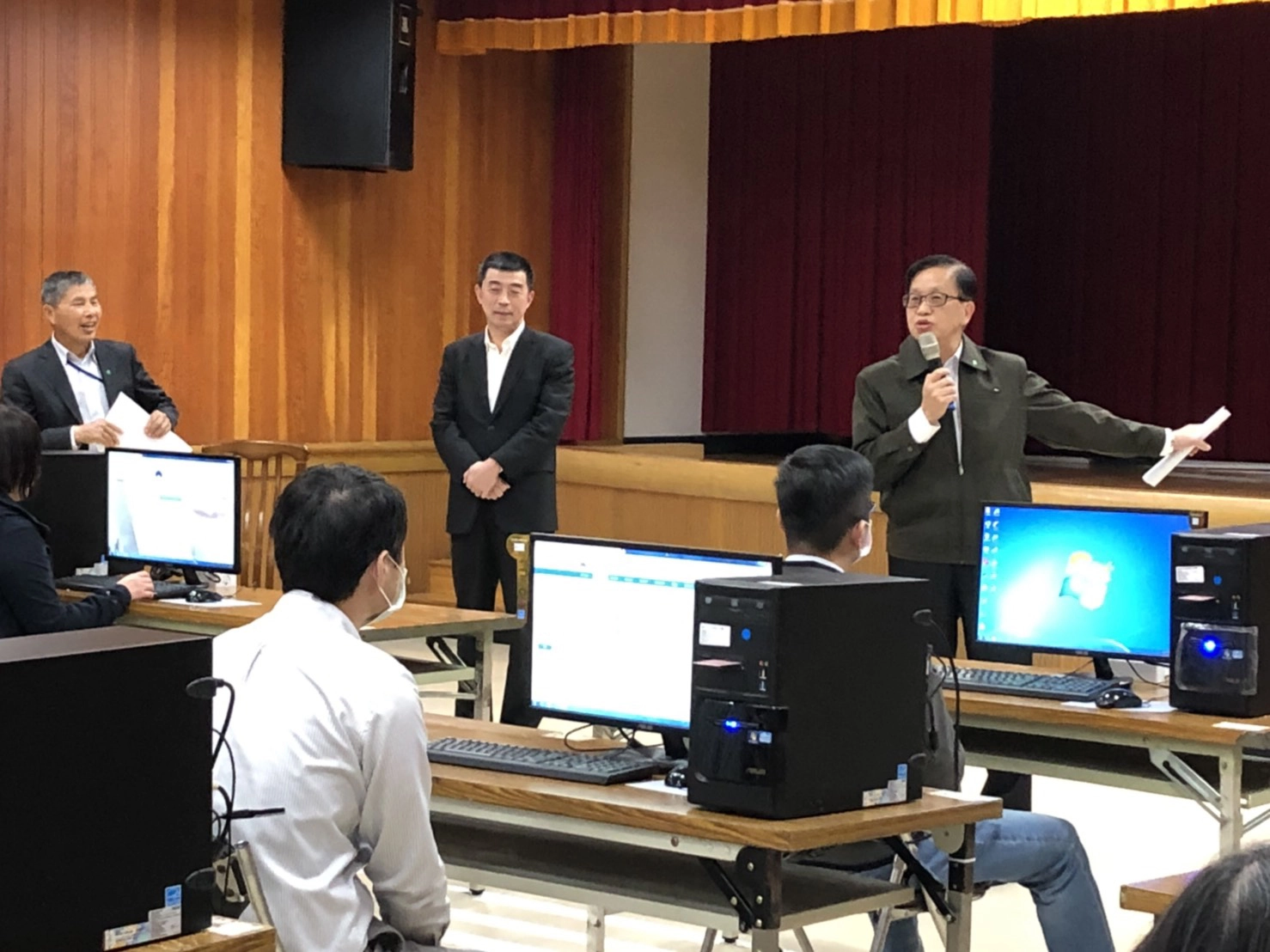 內政部異地辦公場所、事務機具、電腦設備等均已整備完成。