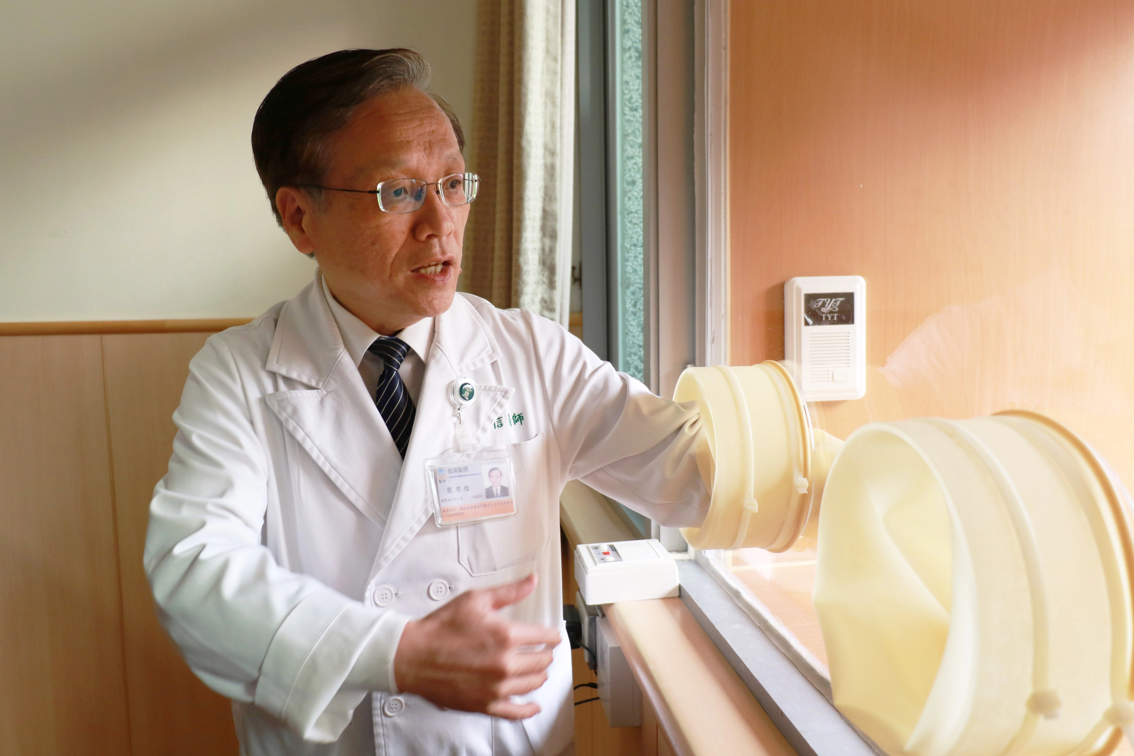 臺中慈濟醫院簡守信院長實地堪驗。
