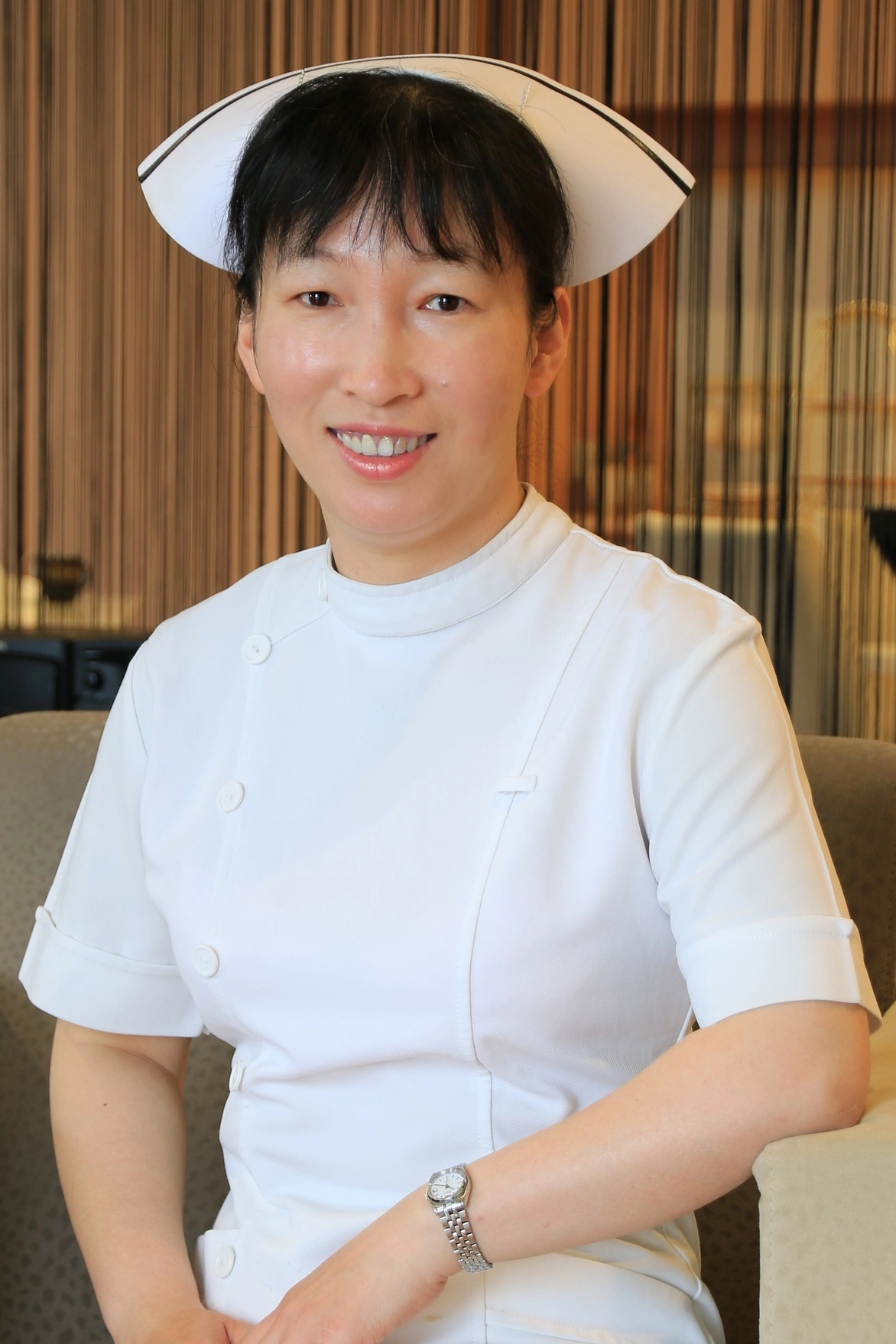 在花蓮慈濟醫院服務二十七年的病房護理長黃如鈴，獲得「全國模範勞工」的殊榮。