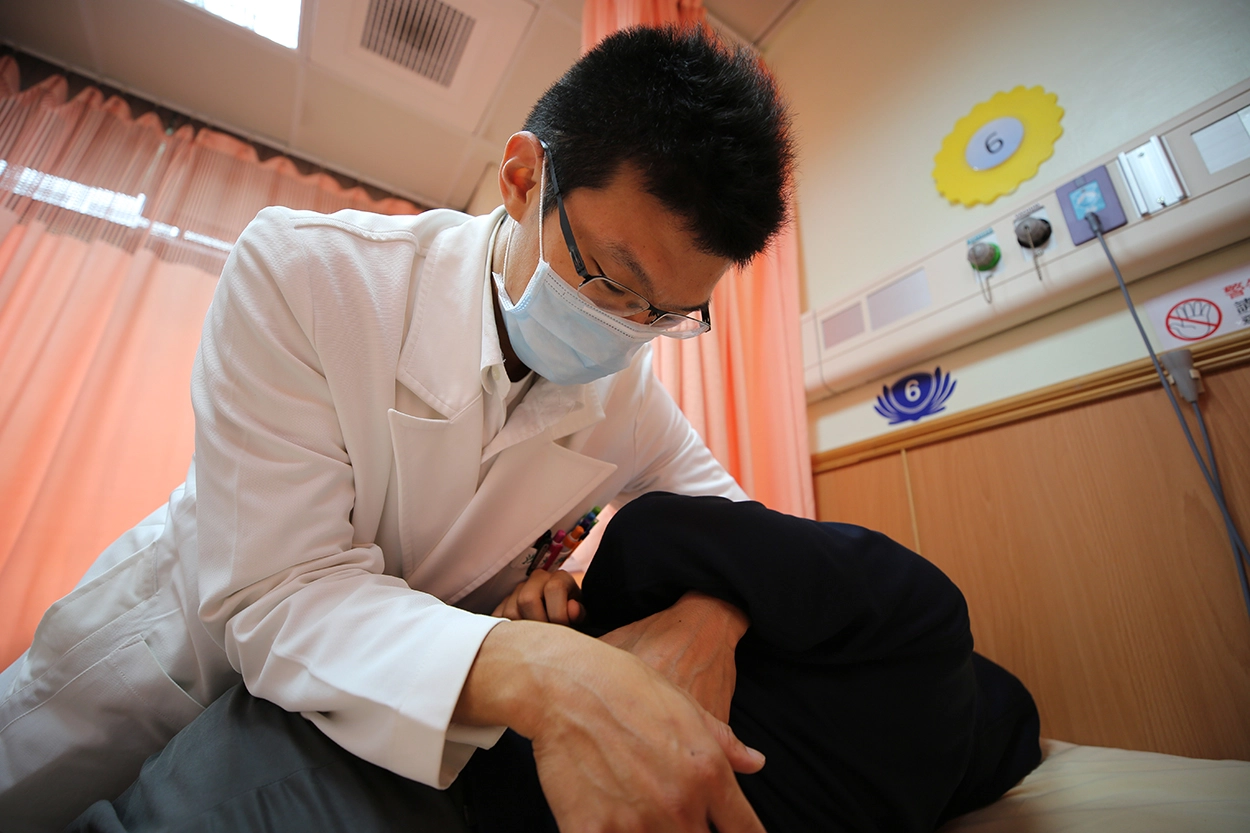 現代人工作及生活型態，常常會有久坐、久站的情形發生。