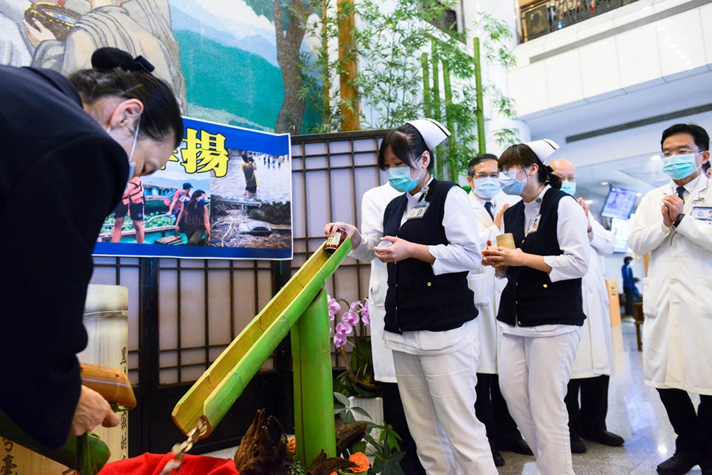 大家一起虔誠祈禱、募心募愛，讓愛馳援菲律賓。