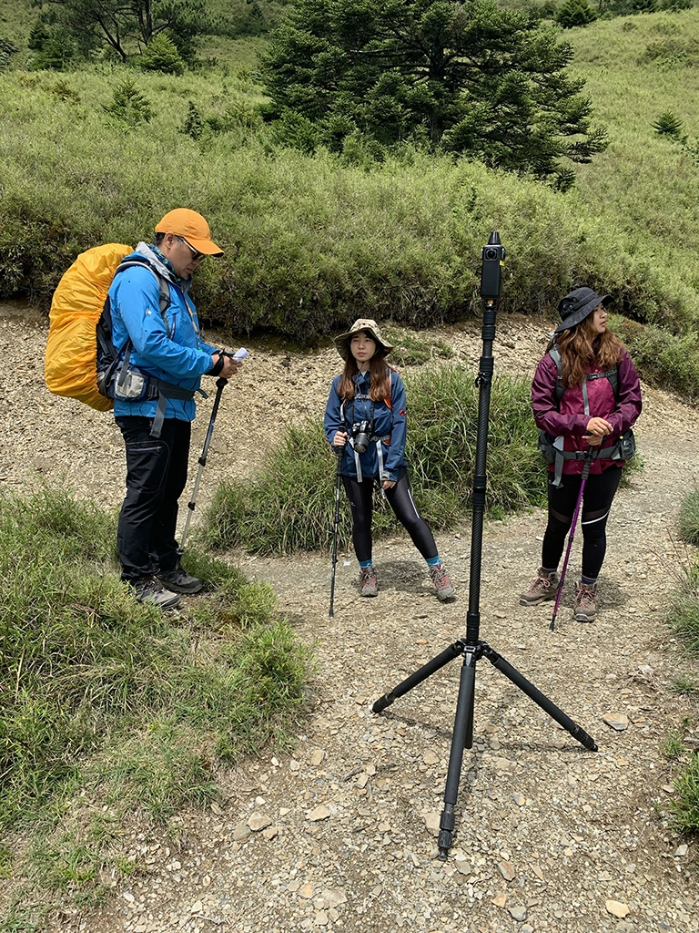 高規格360˚虛擬實境VR拍攝技術，親臨登山嚮導的工作現場。