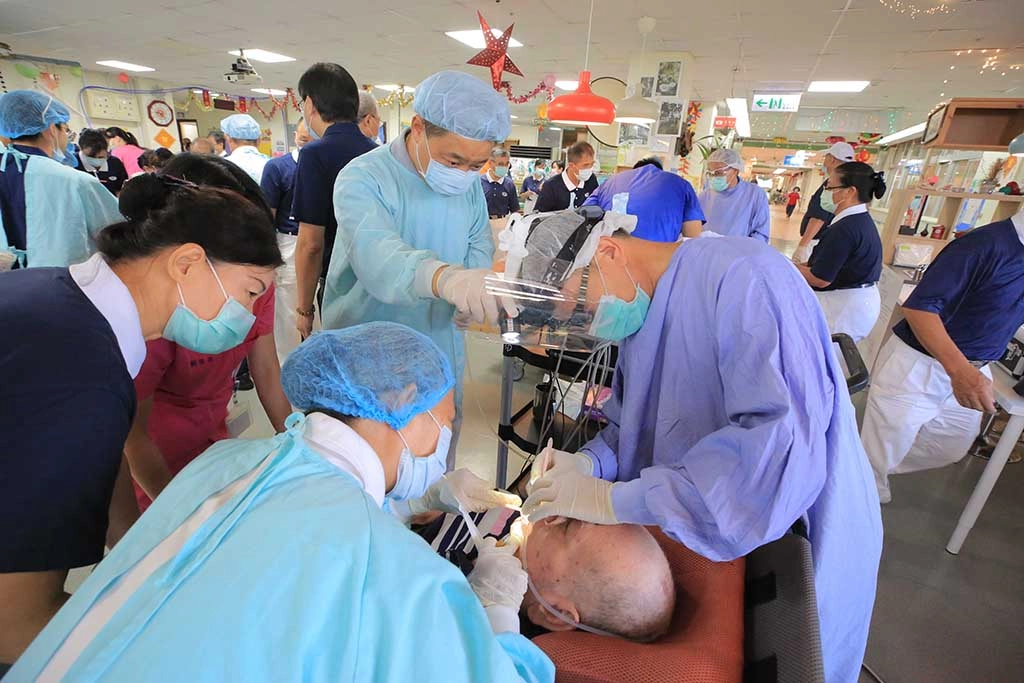 國際慈濟人醫會 (Tzu-Chi International Medical Association，簡稱 TIMA)足跡，橫跨世界五大洲，走遍全球窮病苦區域奉獻救人使命。