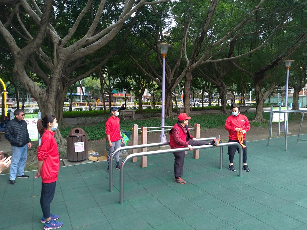 板橋區八德公園辦理運動指導員教育訓練。