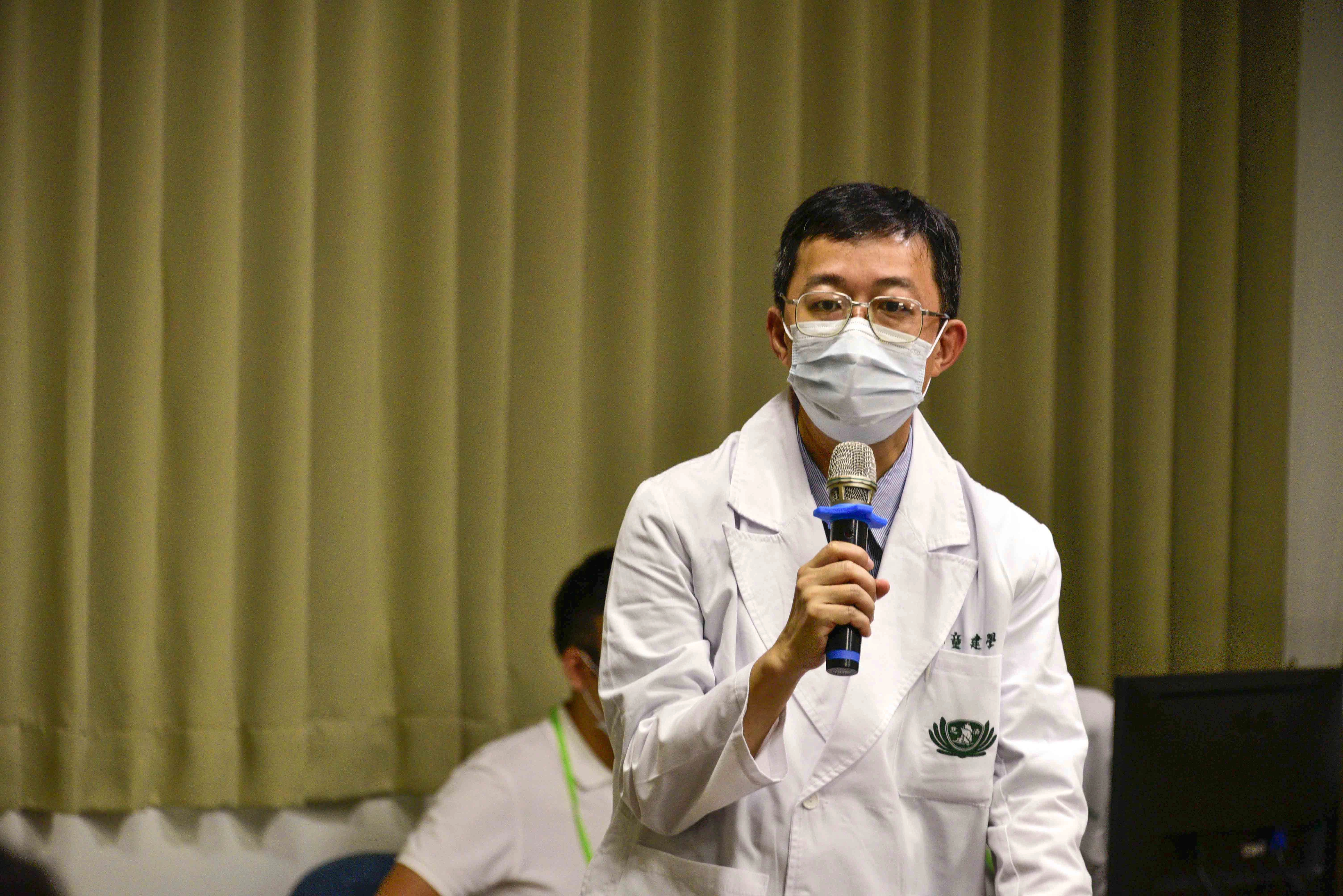 大林慈院風濕免疫科童建學主任分享「自體免疫與骨鬆」，他引用許多研究數據，包括風免疾病如僵直性脊椎炎、類風濕性關節炎、紅斑性狼瘡、硬皮症、乾燥症患者等...