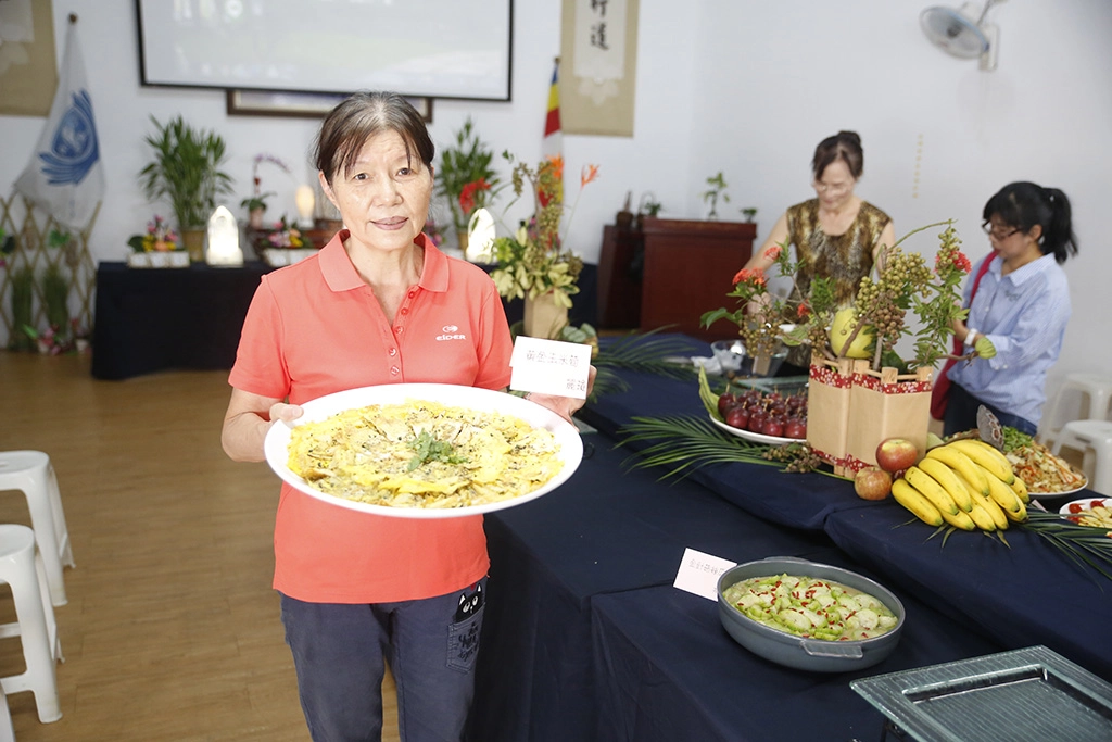 學員張麗瓊期望家裡餐桌朝全蔬食為目標。