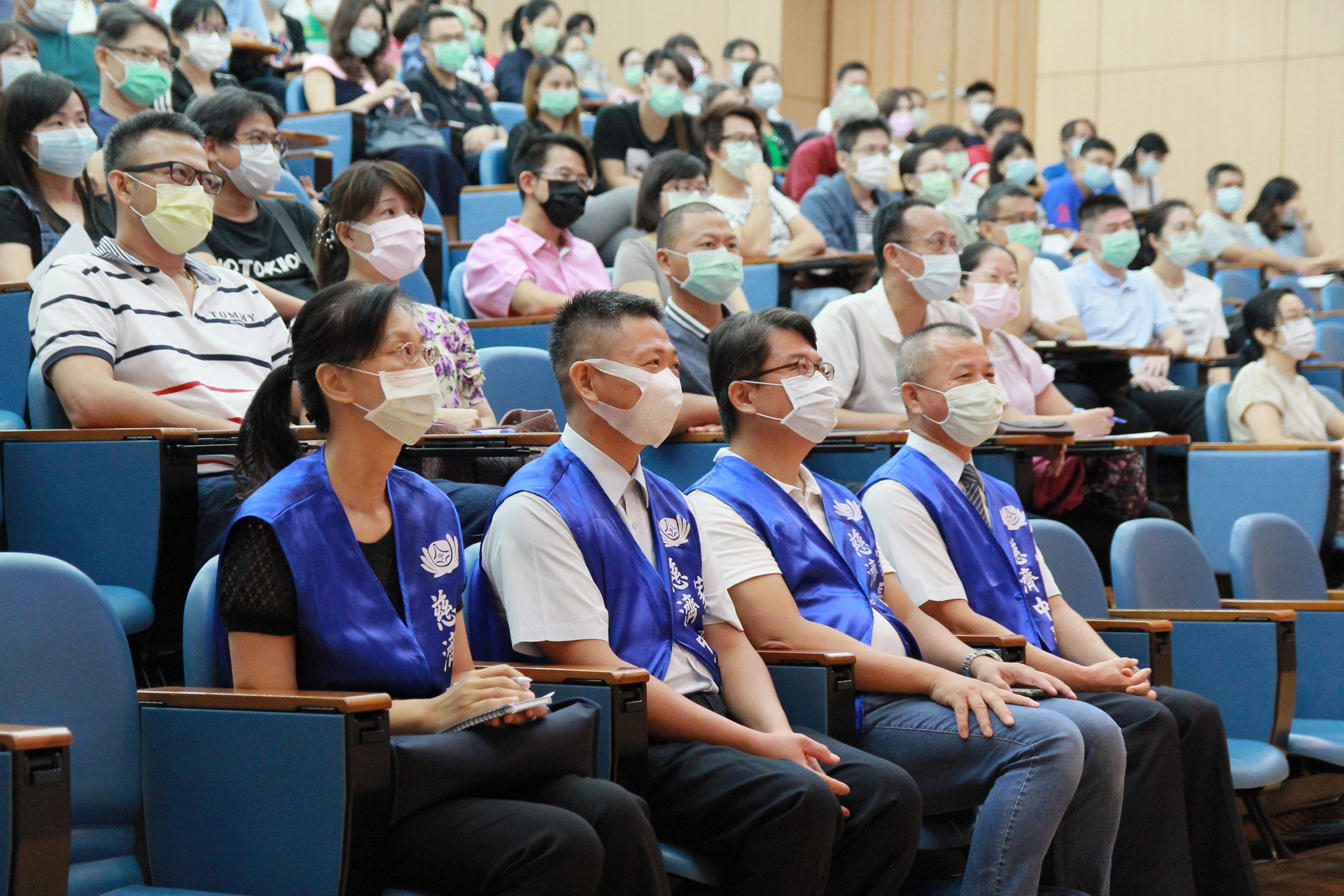 林教授的精彩演講，讓視聽教室座無虛席。