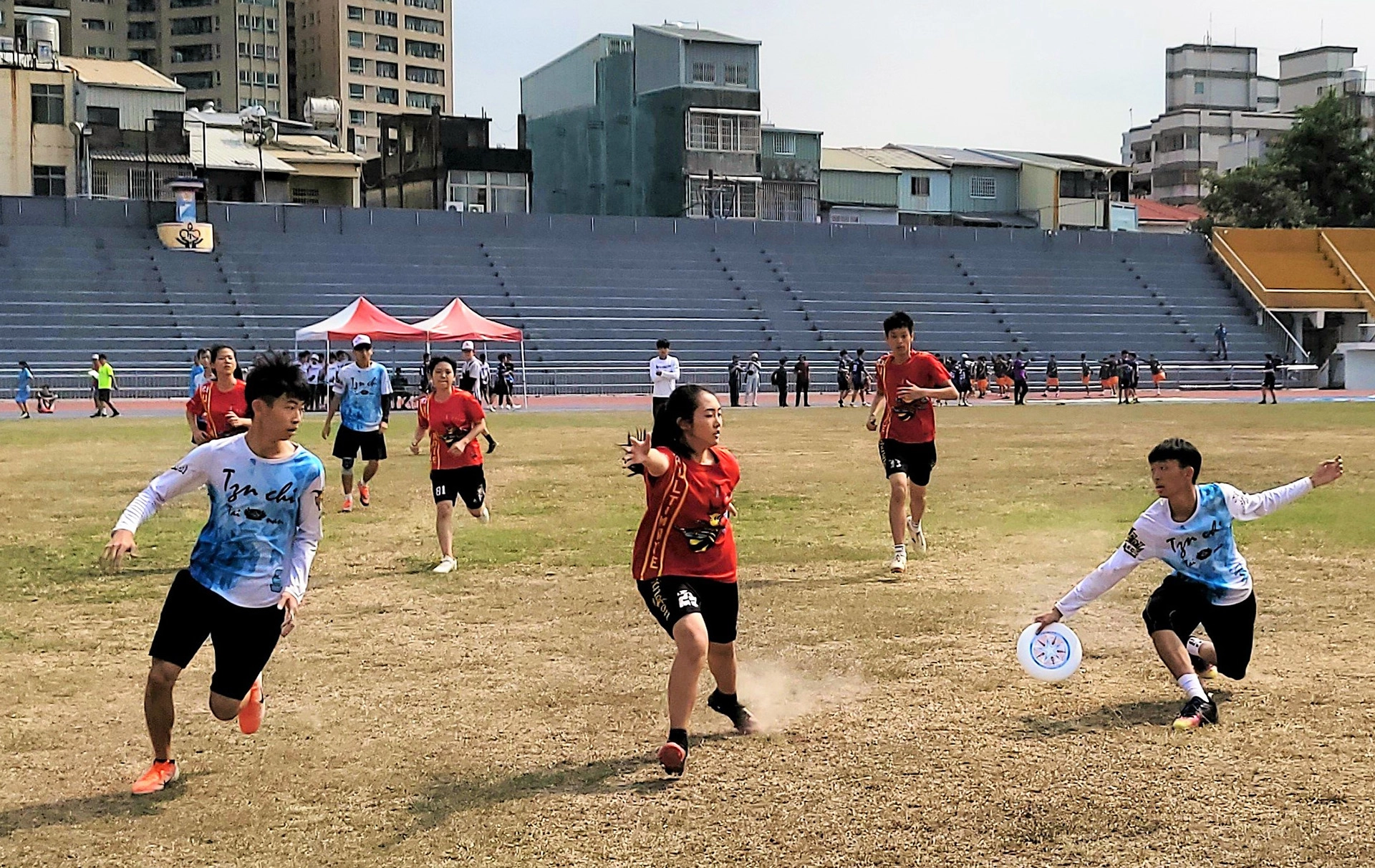去年因疫情未參賽，高中組經過一整年努力的練習後奪得佳績。