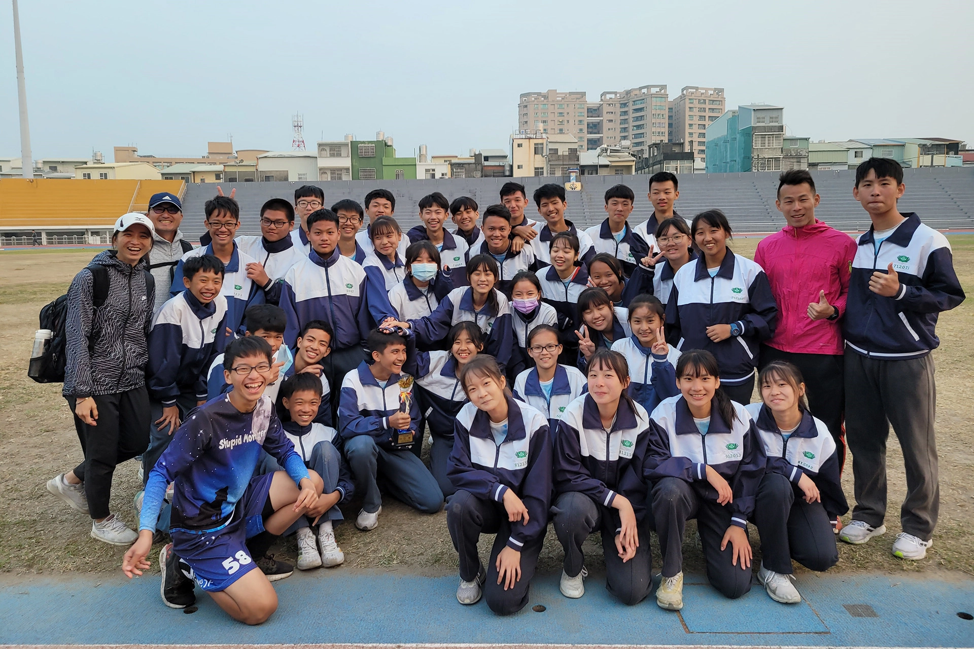 本次高中組榮獲全國亞軍，國中組榮獲第五名佳績。