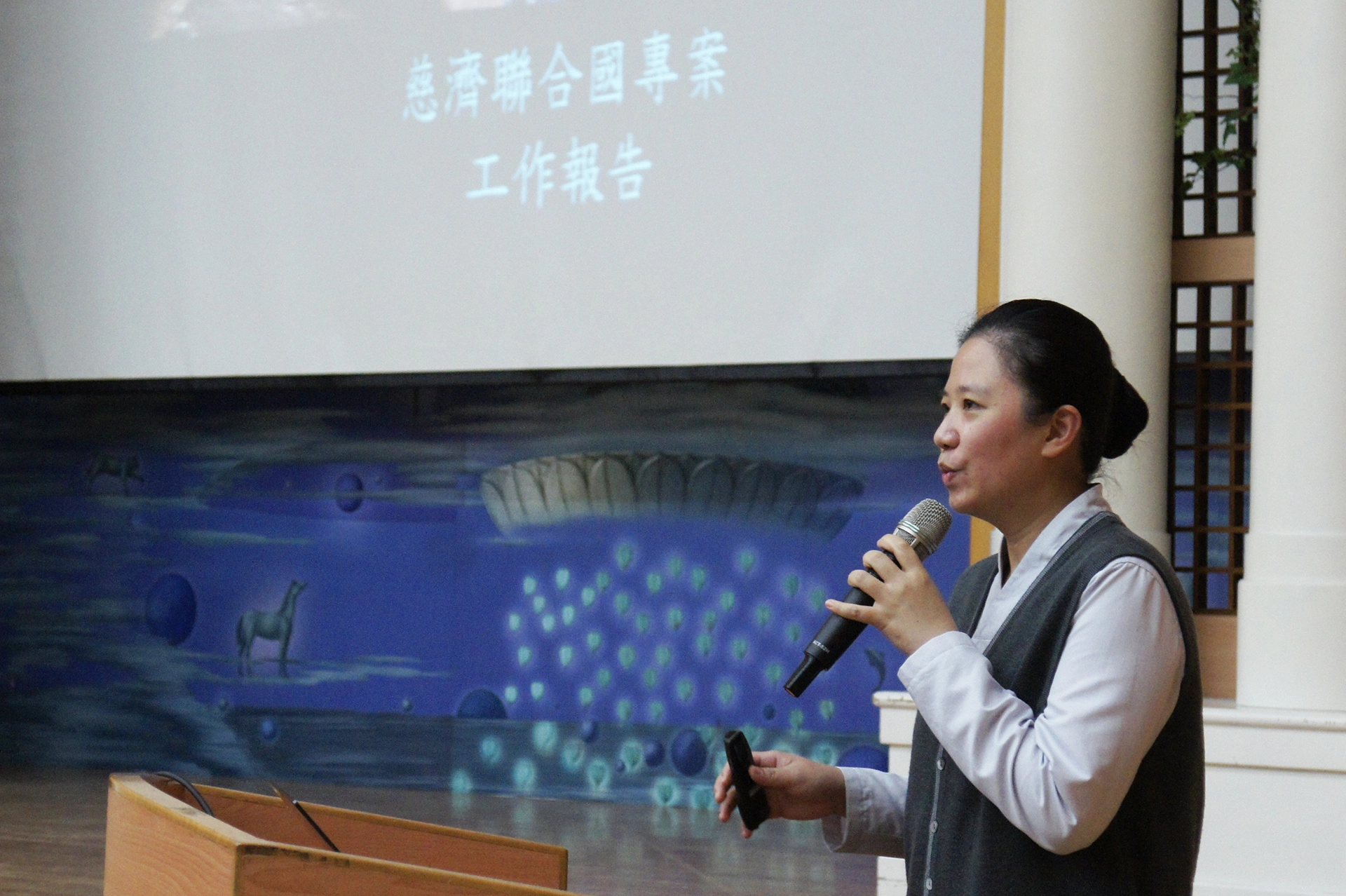 當同學們聽到靜恩師姊在408事件中的親身經歷時都深受感動。