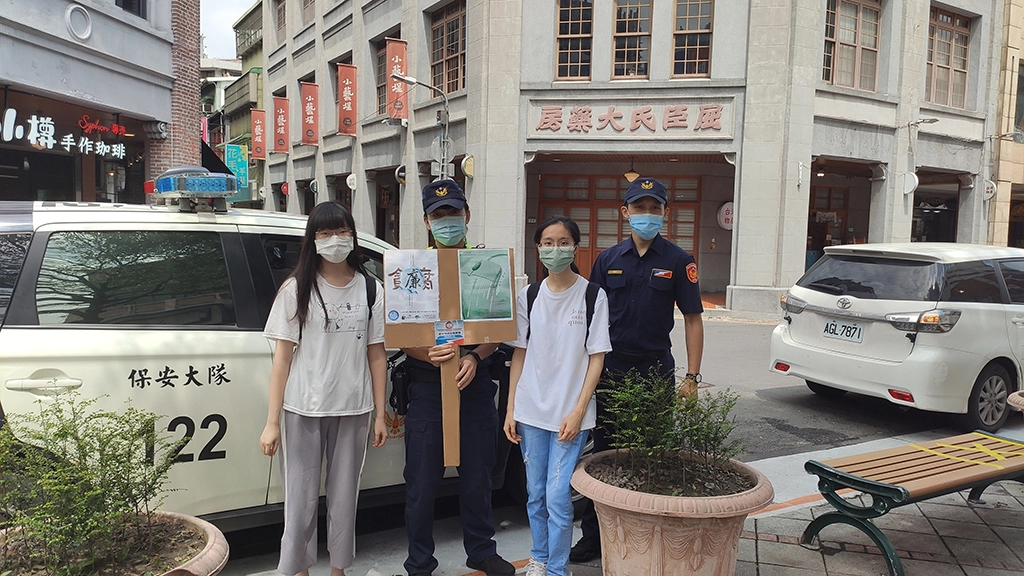 保大警治安、防疫並重，執行市場防疫兼政風反貪宣導。