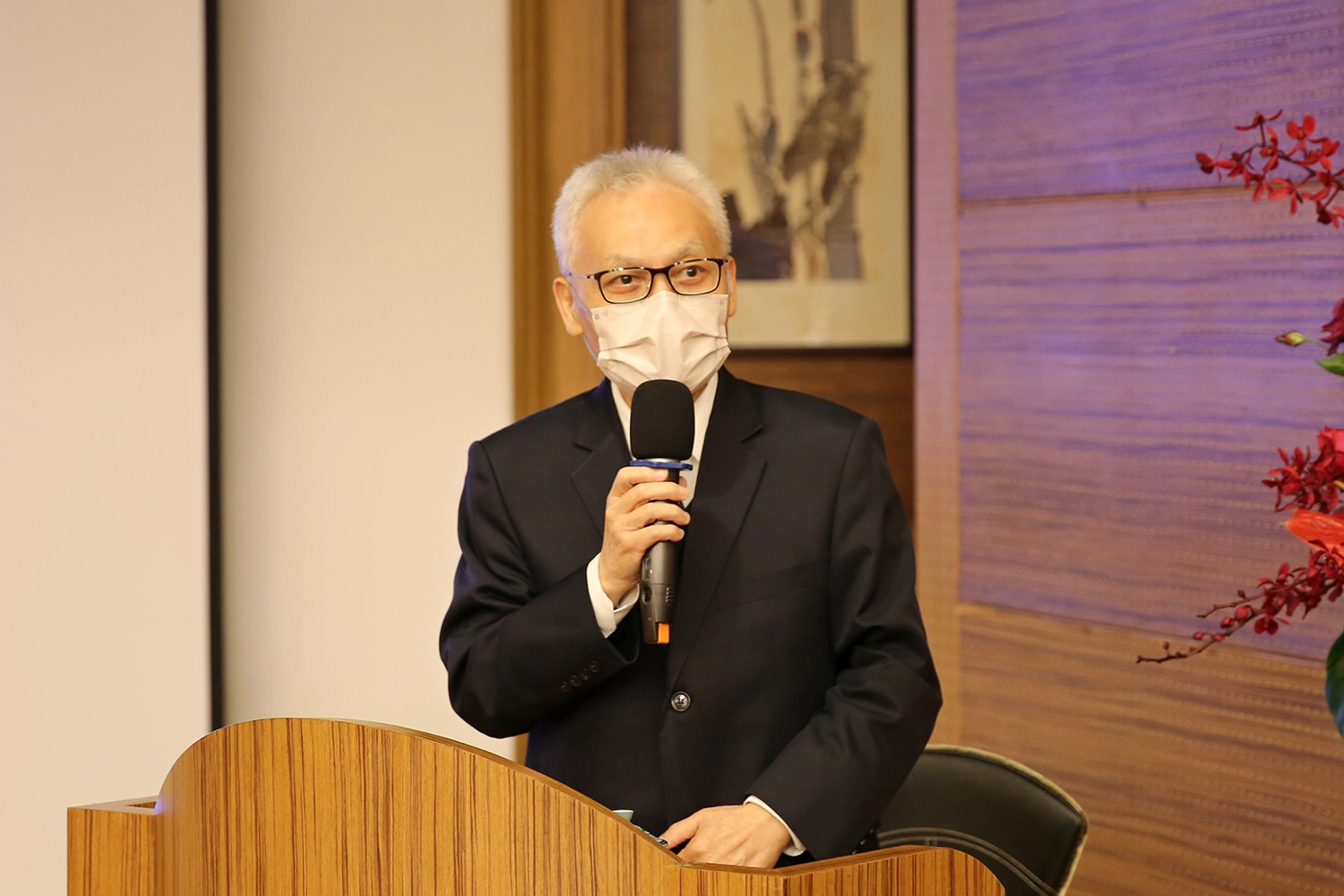 慈濟慈善基金會副執行長張濟舵感恩王志鴻副院長的悉心治療。