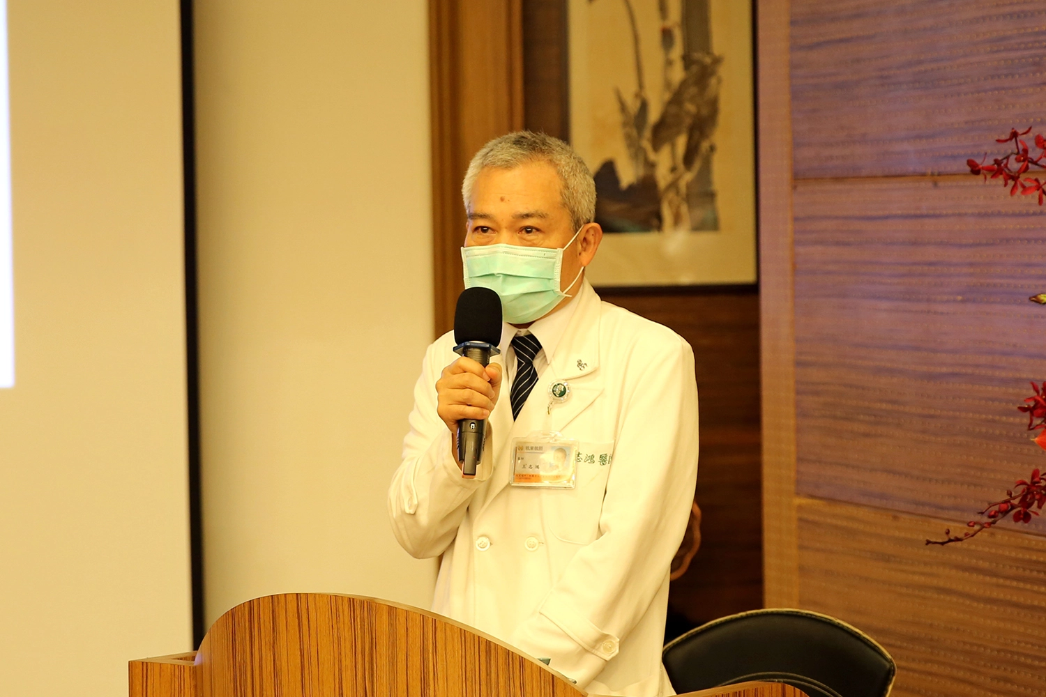 王志鴻副院長表示，對他而言，「救心」既是他身為醫師的職責所在，更是他一生的興趣，期許自己能夠搶救病患直到再也無法操作儀器的那天。