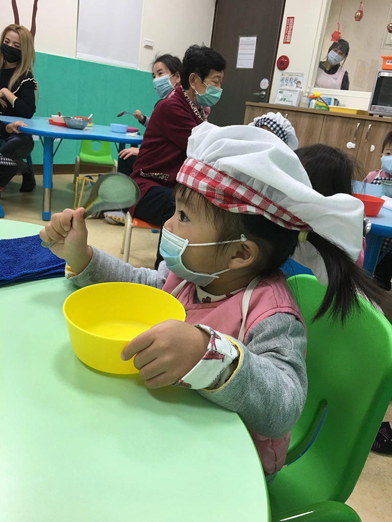 學齡前幼兒腸胃道還沒有發育完全，食材最好清洗乾淨並烹煮全熟。
