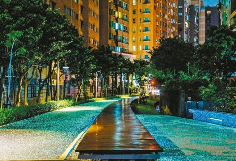 桃園龜山桃林鐵路園道