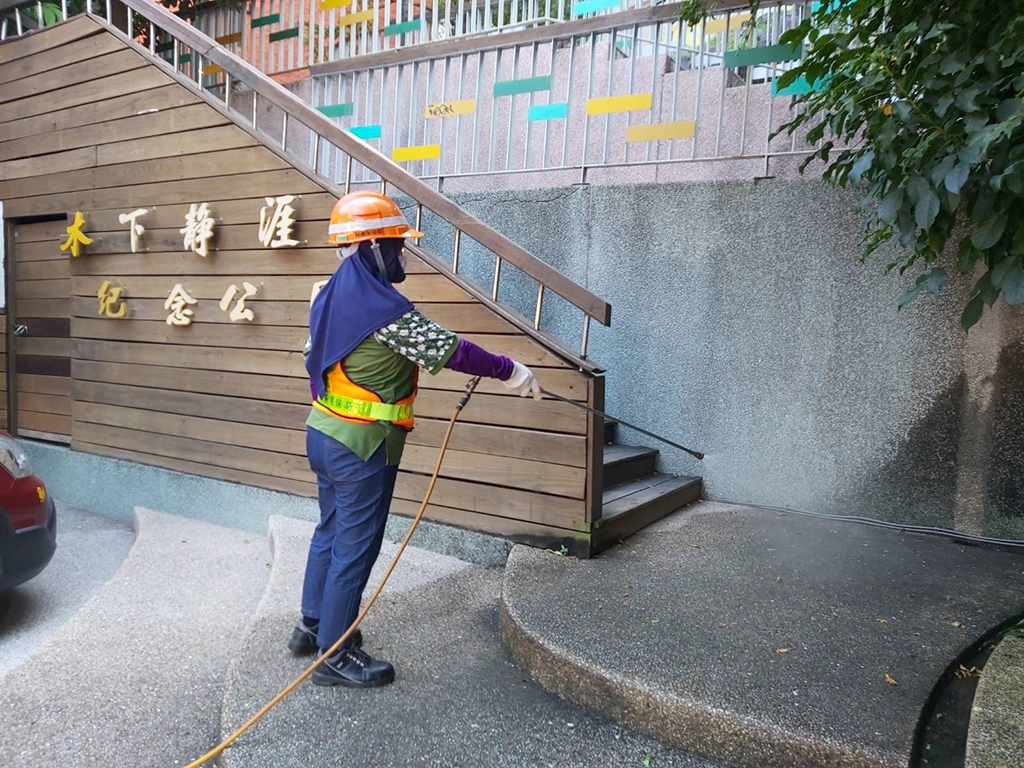 新北市環保局全力配合防疫工作。