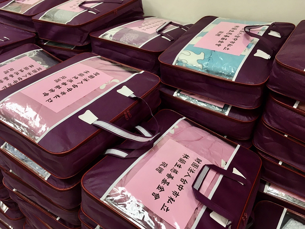 林蘭生慈善基金會捐助250床全新棉被。