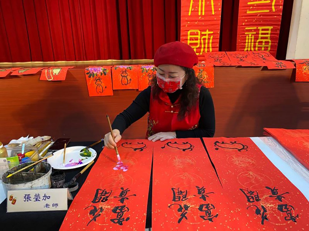 張瑩加老師年畫。