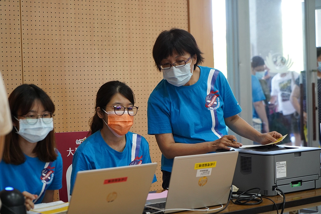 台南市衛生局國民健康科秘書李寶玉（右）。