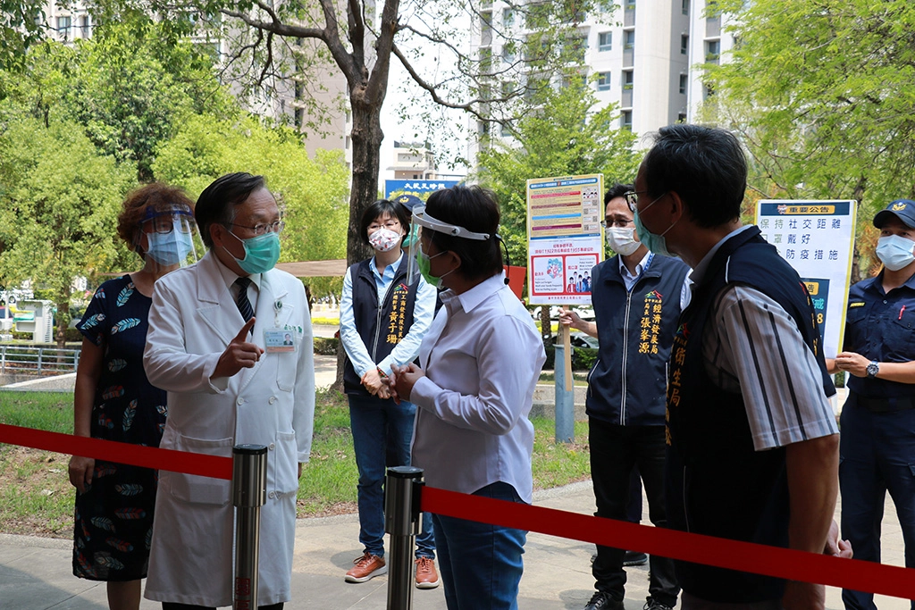 簡守信院長感謝市政府的規劃，在防疫戰中一起捍衛生命與健康。