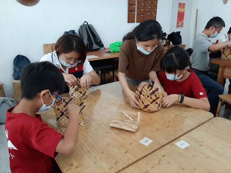 透過DIY讓學童認識竹藝之美