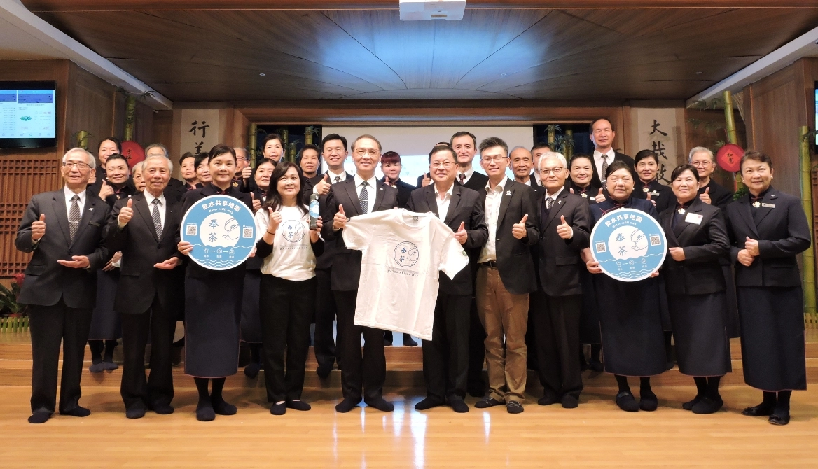 3月9日下午慈濟基金會與奉茶行動簽約合作，慈濟位於全臺北、中、南、東共計有43處的分支會所聯絡處將納入成為奉茶站。