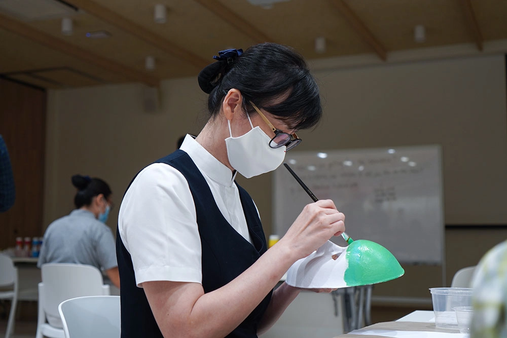推介禮後，林杏純參與Masks of Singapore工作坊，透過繪畫面具，瞭解多重角色的自己。