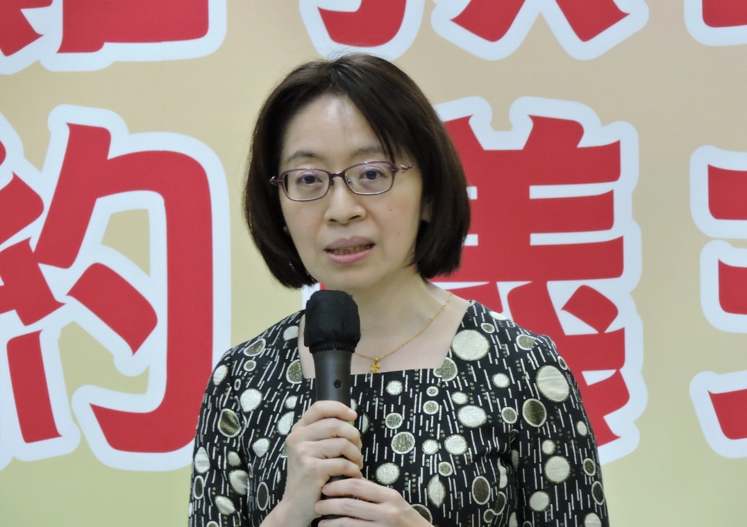 外交部領事事務局局長葉非比舉例今年(2021)1月在澳洲所發生的一起打工度假國人急難事件，就是在慈濟的協助下募捐高額醫療費用給予急難救助。