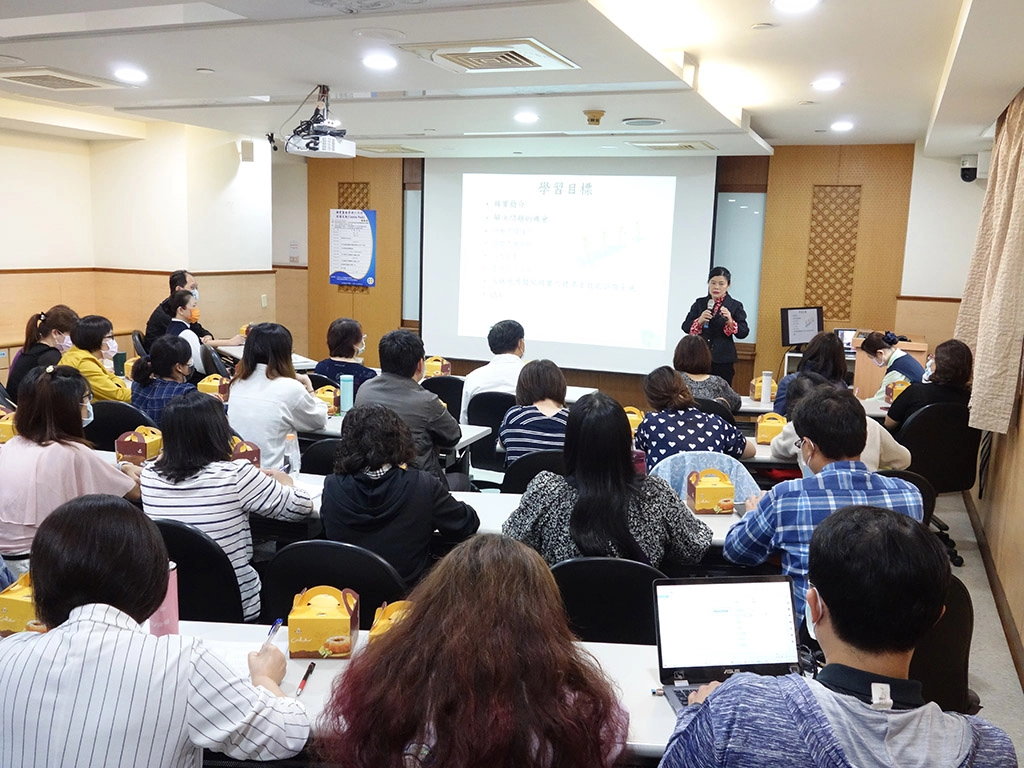 大林慈濟醫院精實醫療中心29日與社團法人台灣醫務管理學會首次共同舉辦「現場走動工作坊」。