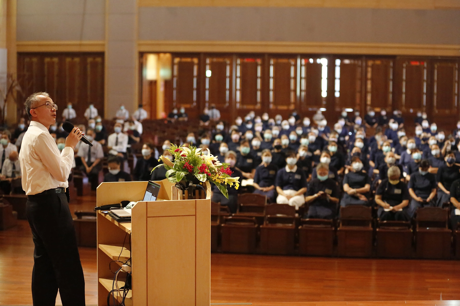 大林慈濟醫院包括骨科、新陳代謝科、神經內科以及心臟外科鄭伊佐醫師（如圖）輪番上陣，讓人們吸收醫療知識，