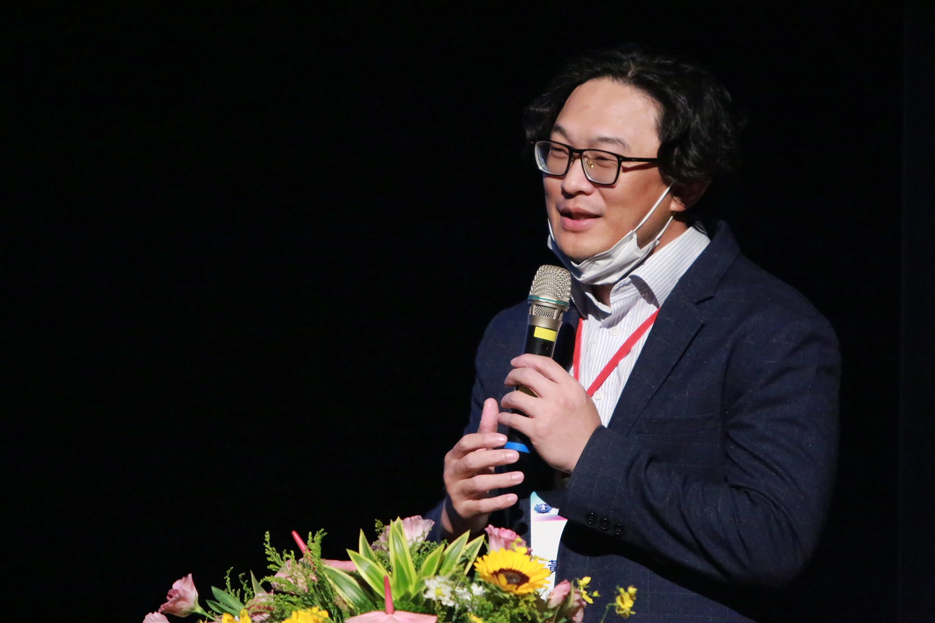 美國NVIDIA的智慧醫療問題解決架構團隊的亞太總監黃宗祺主講「智慧醫療與高速運算平台——數位工具強化工作能力與效率。」