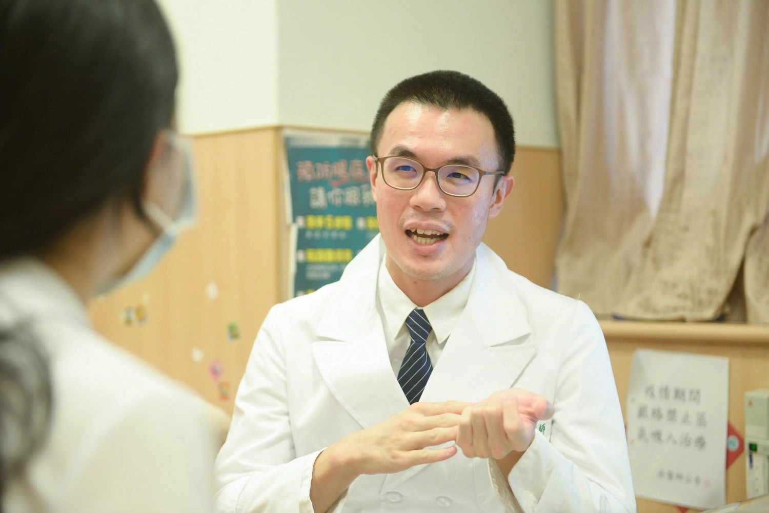 沈君毅醫師看診照(示意圖)