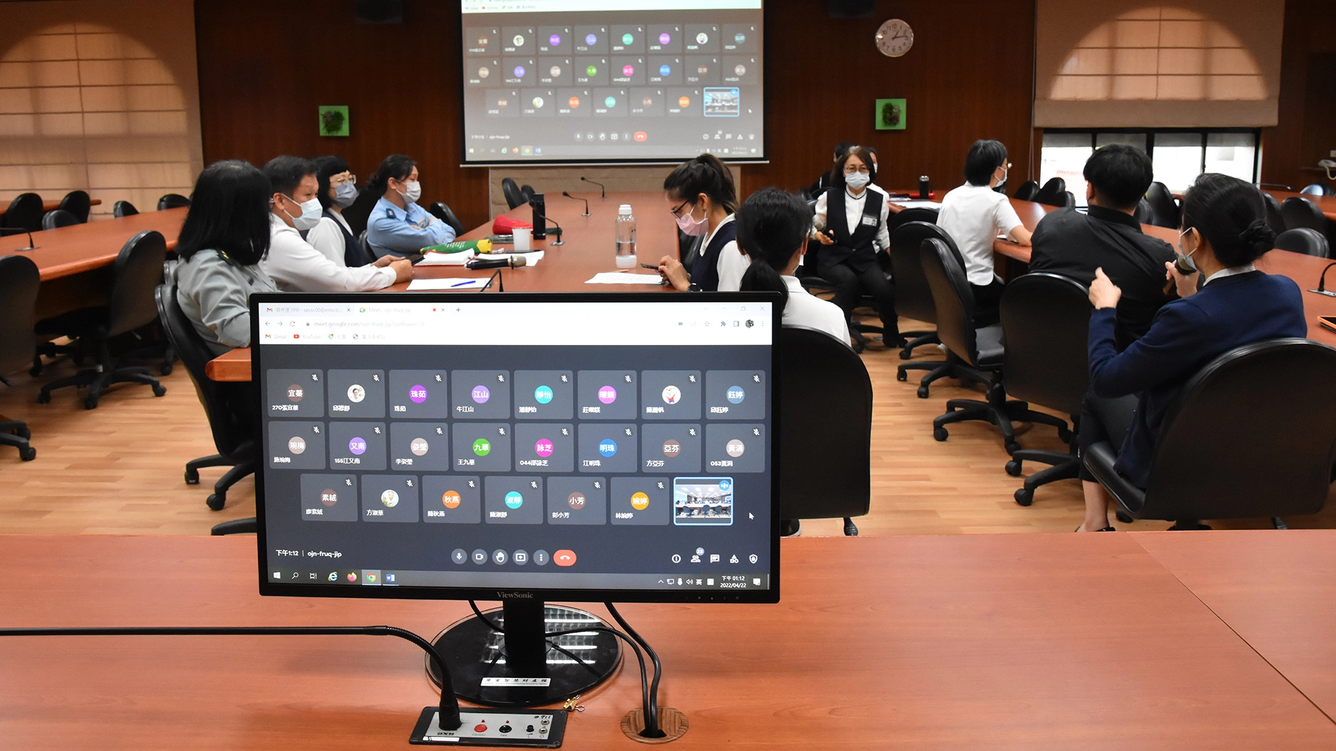 護理科五專四年級學生的遠距實習課程延長至05/08為止。