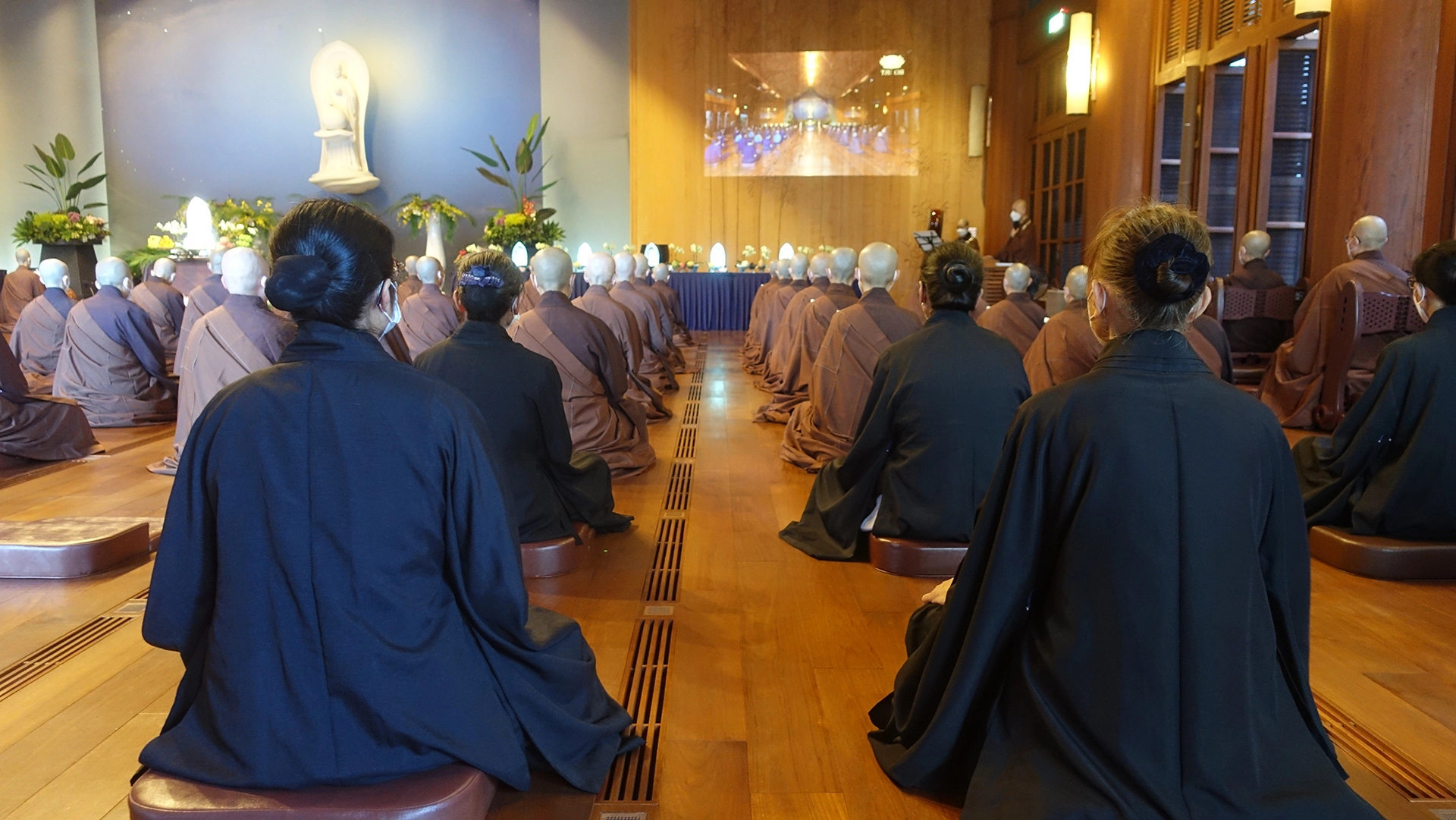 靜思精舍2022年8月12日舉行七月吉祥月祈福會。