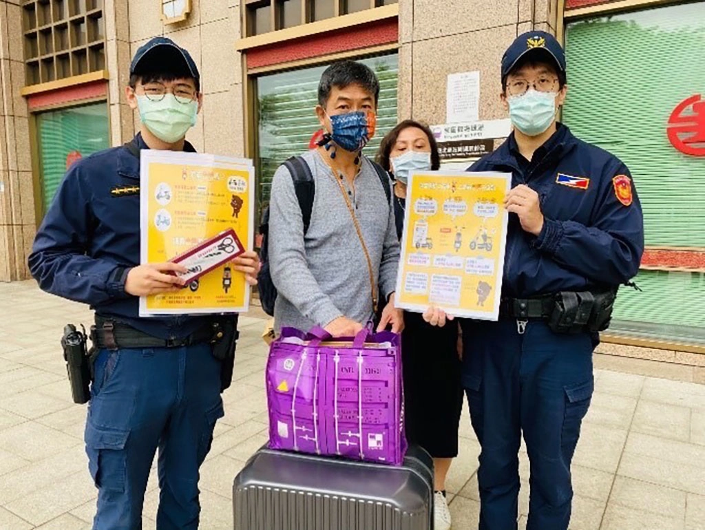 臺北市保安警察大隊強力宣導微型電動二輪車「投保、掛牌、滿14歲」守緊荷包避免受罰