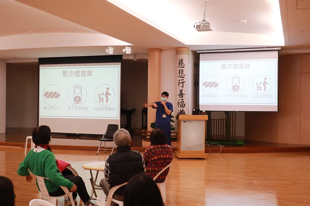 物理治療師莊凱傑則提供器官移植術後的運動指南。