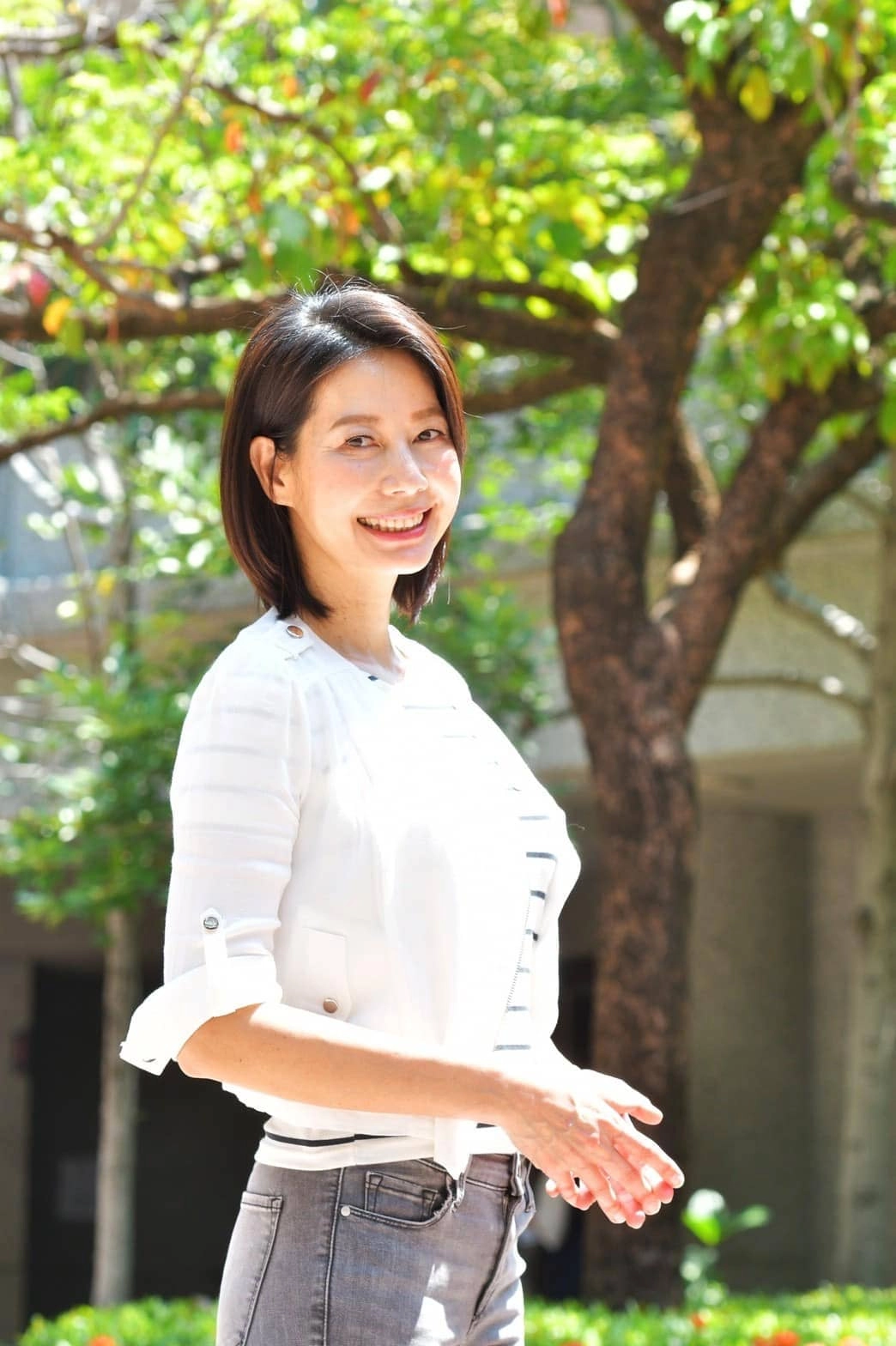 丁寧沙龍照(圖片翻攝自丁寧臉書)。